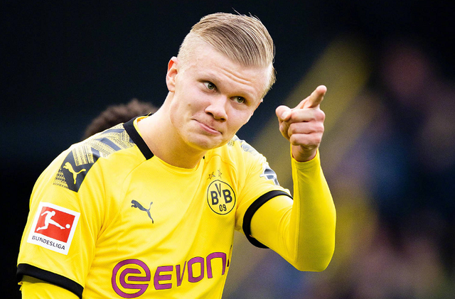 米体：罗马法院起诉那不勒斯转会财务造假，涉及奥斯梅恩等人（米体：罗马法院就那不勒斯涉嫌转会财务造假提起诉讼，奥斯梅恩等人牵涉其中）